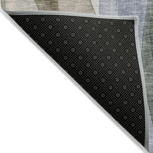 HomeRoots 5' Stylish Beige and Denim Blue Abstract Area Rug – Durable, Washable Indoor/Outdoor Design for Any Space 8' Round 628328
