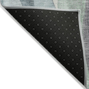 HomeRoots 5' Abstract Washable Area Rug in Teal Blue & Fern Green - Stylish Indoor/Outdoor Design for Any Space 8' Round 628352