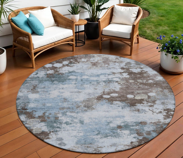 HomeRoots 5' Sky Blue and Brown Abstract Indoor Outdoor Area Rug - Versatile, Durable, Washable Floor Covering 8' Round 628418
