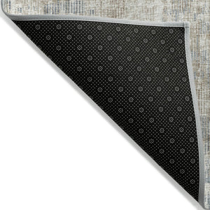 HomeRoots 5' Stylish Beige and Gray Geometric Area Rug - Durable, Washable for Indoor & Outdoor Use, Easy Care 8' Round 628520