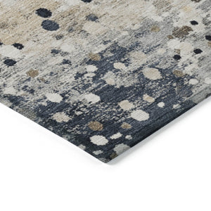 HomeRoots 5' Ivory and Taupe Abstract Washable Area Rug for Indoor and Outdoor High-Traffic Spaces 8' Round 628844