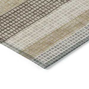 HomeRoots 5' Striped Beige and Ivory Washable Area Rug for Indoor and Outdoor Spaces - Durable & Stylish 8' Round 628880