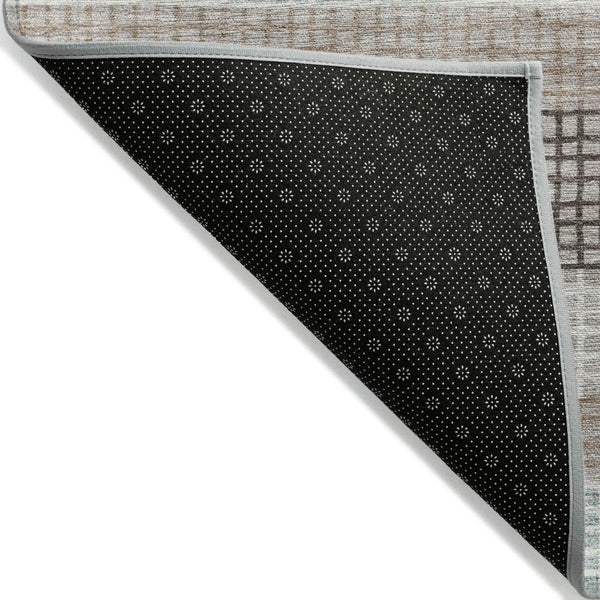 HomeRoots 5' Taupe and Ivory Striped Area Rug - Stylish, Durable, and Washable for Indoor or Outdoor Use 8' Round 628892