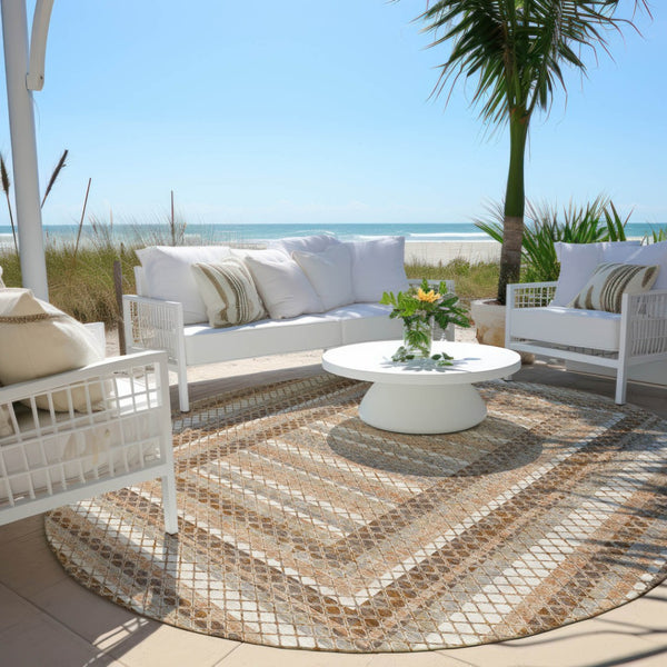 HomeRoots 5' Geometric Chocolate and Beige Area Rug - Stylish, Washable Design for Indoor and Outdoor Spaces 8' Round 628964