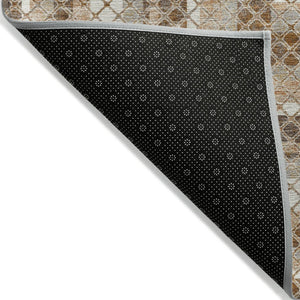 HomeRoots 5' Geometric Chocolate and Beige Area Rug - Stylish, Washable Design for Indoor and Outdoor Spaces 8' Round 628964