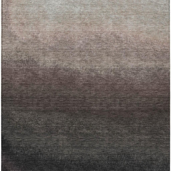 HomeRoots 5' Black and Silver Ombre Indoor Outdoor Area Rug – Stylish, Washable, Durable for High-Traffic Spaces 5' X 8' 628999