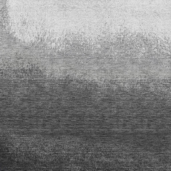 HomeRoots 5' Gray and Silver Ombre Area Rug - Modern, Washable, Stain-Resistant Design for Indoor & Outdoor Use 5' X 8' 629023