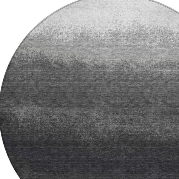 HomeRoots 5' Gray and Silver Ombre Area Rug - Modern, Washable, Stain-Resistant Design for Indoor & Outdoor Use 8' Round 629024