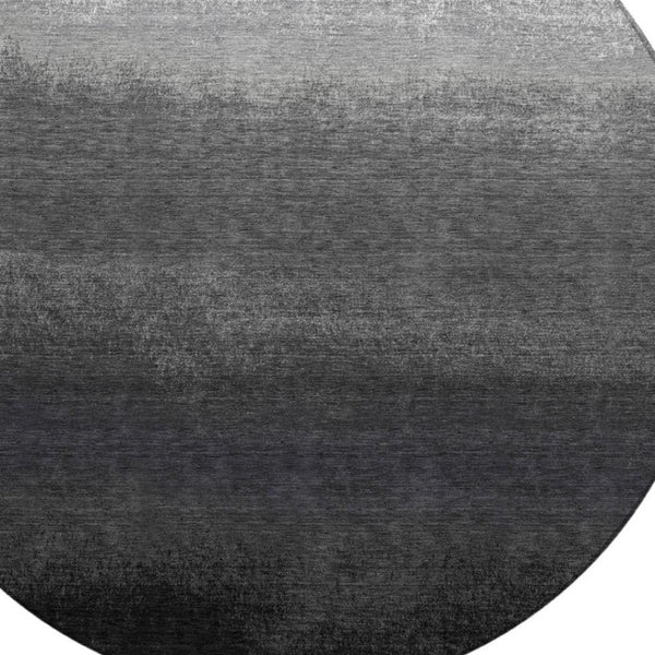 HomeRoots 5' Gray and Silver Ombre Area Rug - Modern, Washable, Stain-Resistant Design for Indoor & Outdoor Use 8' Round 629024