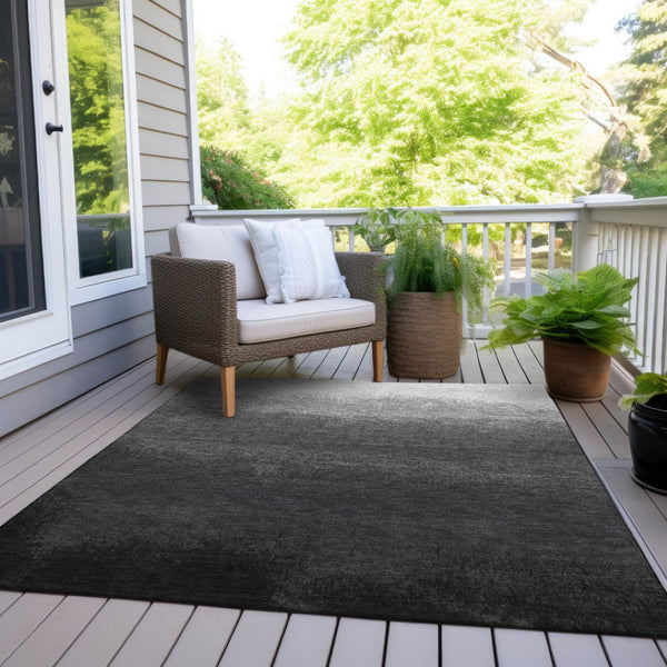 HomeRoots 5' Gray and Silver Ombre Area Rug - Modern, Washable, Stain-Resistant Design for Indoor & Outdoor Use 8' X 10' 629025