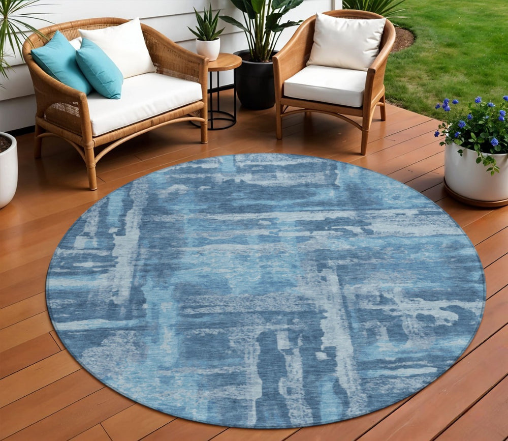 HomeRoots 8' Round Denim and Sky Blue Abstract Area Rug - Washable, Durable for Indoor/Outdoor Spaces 629169