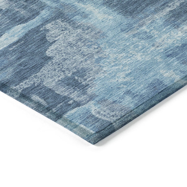 HomeRoots 8' Round Denim and Sky Blue Abstract Area Rug - Washable, Durable for Indoor/Outdoor Spaces 629169