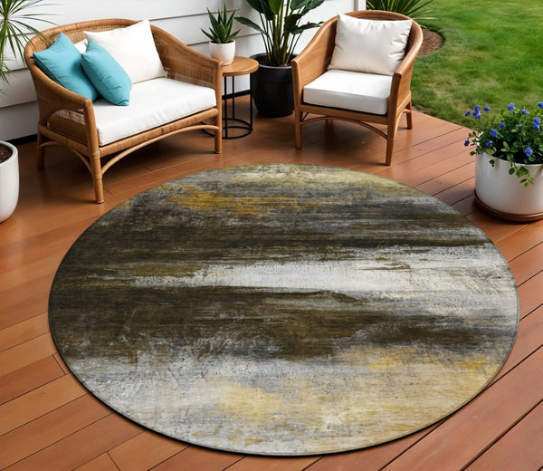 HomeRoots 8' Chocolate Gold and Beige Round Abstract Area Rug - Stylish, Washable, Indoor & Outdoor Comfort 629199