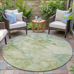 HomeRoots 8' Artichoke Green Round Abstract Area Rug - Washable, Durable, Indoor & Outdoor Use, Modern Style 629259