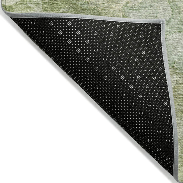 HomeRoots 8' Artichoke Green Round Abstract Area Rug - Washable, Durable, Indoor & Outdoor Use, Modern Style 629259