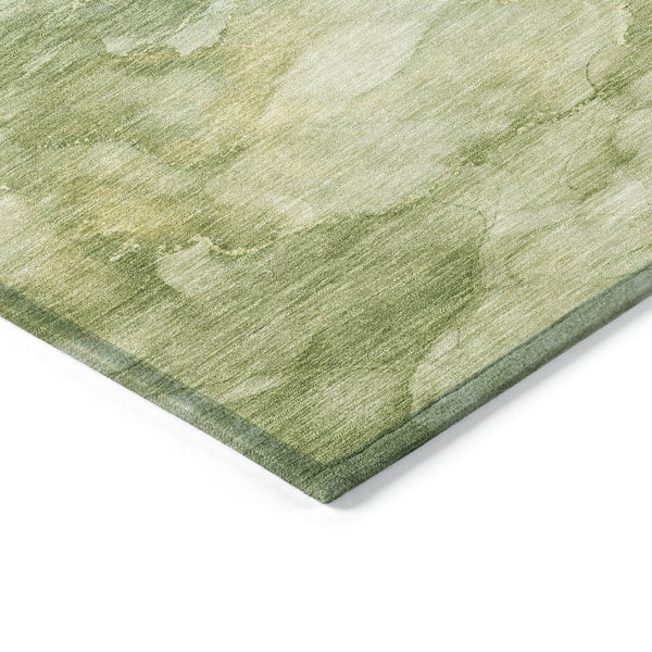HomeRoots 8' Artichoke Green Round Abstract Area Rug - Washable, Durable, Indoor & Outdoor Use, Modern Style 629259