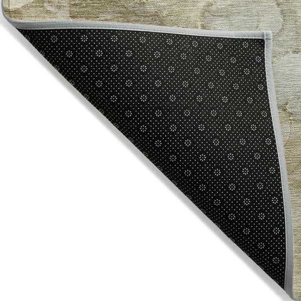 HomeRoots 8' Modern Abstract Beige and Ivory Round Area Rug - Washable, Durable for Indoor/Outdoor Use! 629265