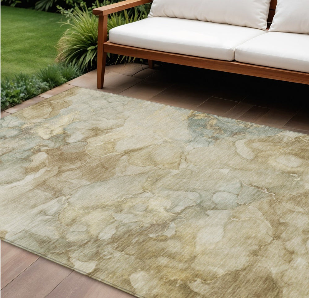 HomeRoots 8' X 10' Beige and Ivory Abstract Area Rug - Durable, Washable, Stylish for Indoor and Outdoor Use 629266