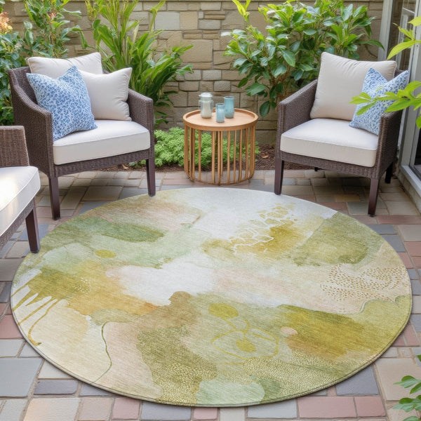 HomeRoots 8' Washable Round Area Rug in Fern Green, Gold, and Ivory – Stylish, Durable, Perfect for Indoor/Outdoor Use! 629295