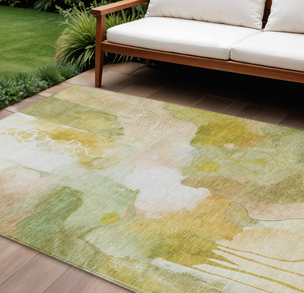 HomeRoots 10' Modern Fern Green and Gold Abstract Washable Area Rug for Indoor and Outdoor Use, 10'x14' 629298