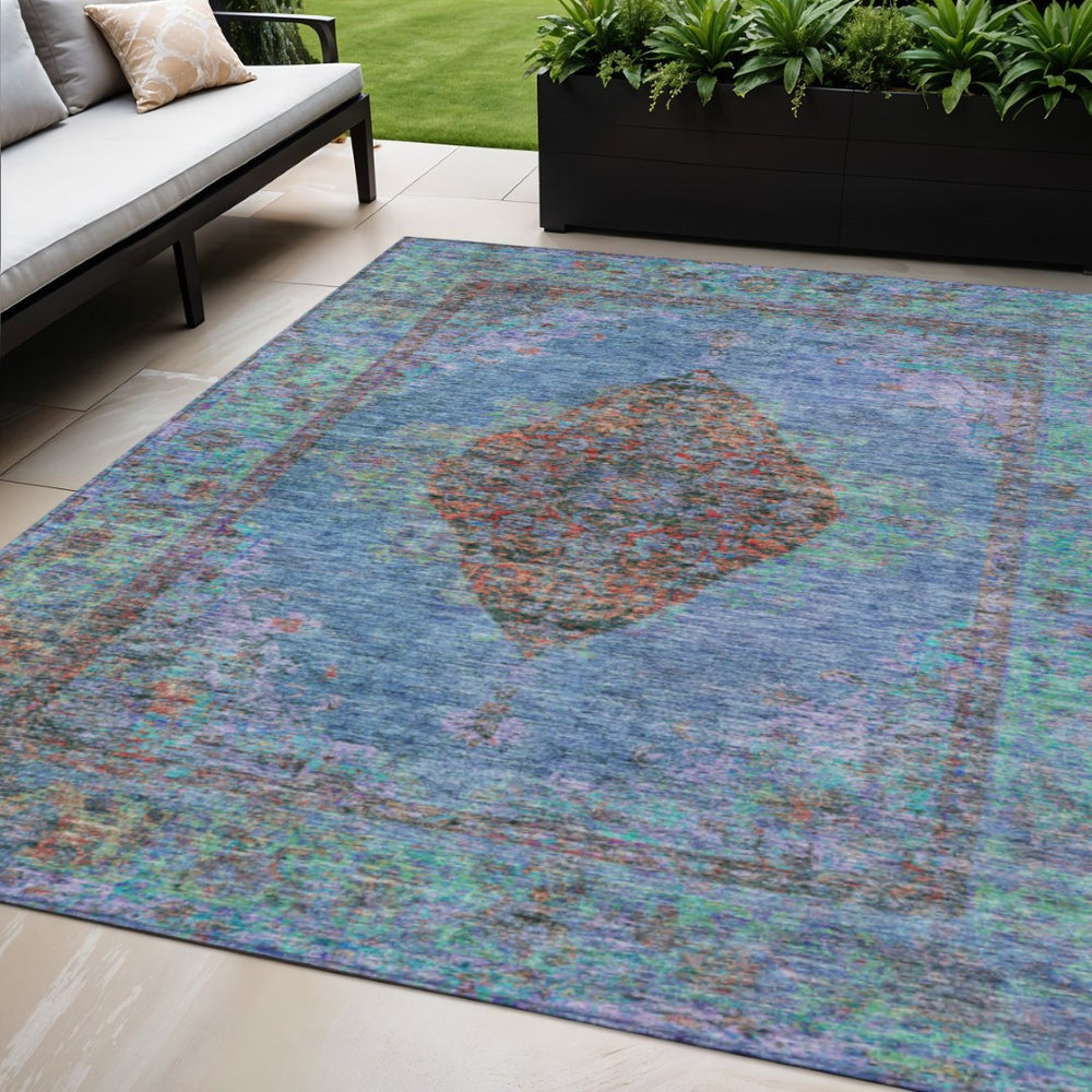 HomeRoots 5' X 8' Blue and Rust Medallion Area Rug - Stylish Washable Indoor/Outdoor Rug for High Traffic Spaces 629342