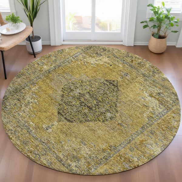 HomeRoots 8' Wheat and Gray Round Medallion Rug – Stylish, Washable, Durable for Indoor & Outdoor Spaces! 629385