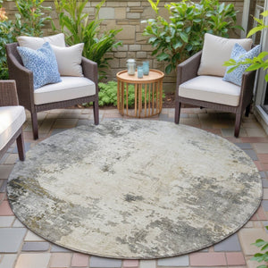 HomeRoots 8' Stylish Pewter and Ivory Round Abstract Area Rug - Washable, Durable, Perfect for Indoor or Outdoor Spaces 629397