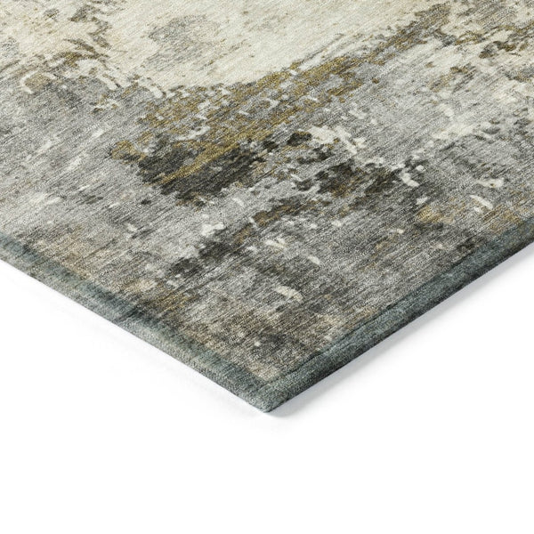 HomeRoots 8' Stylish Pewter and Ivory Round Abstract Area Rug - Washable, Durable, Perfect for Indoor or Outdoor Spaces 629397
