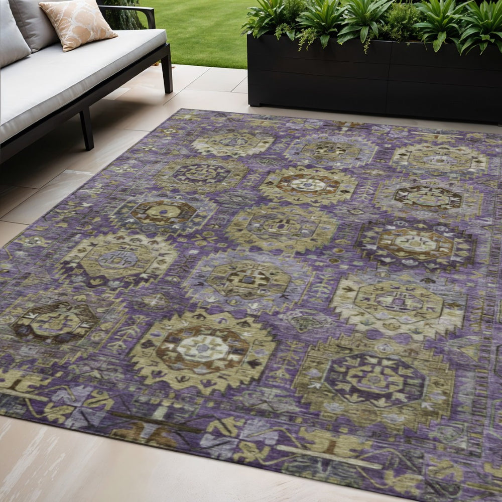 HomeRoots 5' X 8' Eggplant Lavender Medallion Rug - Stylish, Washable Area Rug for Indoor & Outdoor Spaces 629450