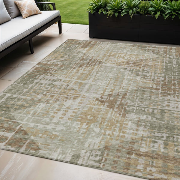 HomeRoots 5' Stylish Artichoke Green & Brown Geometric Area Rug - Washable, Durable for Indoor & Outdoor Spaces! 629516