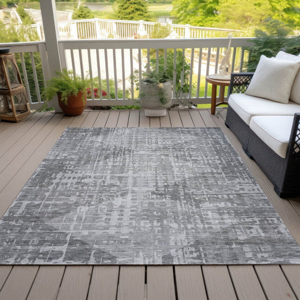 HomeRoots 5' X 8' Gray and Silver Geometric Area Rug – Stylish, Washable, Durable for Indoor & Outdoor Use 629528