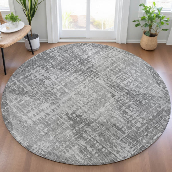 HomeRoots 8' Gray and Silver Geometric Round Area Rug - Washable, Durable, Indoor/Outdoor for Modern Spaces 629529