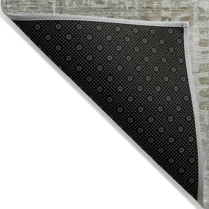 HomeRoots 8' Stylish Pewter and Beige Round Geometric Area Rug - Washable, Durable for Indoor & Outdoor Use 629535