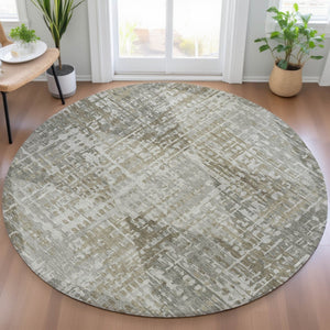 HomeRoots 8' Stylish Pewter and Beige Round Geometric Area Rug - Washable, Durable for Indoor & Outdoor Use 629535