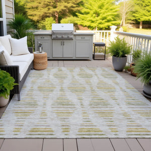 HomeRoots 5' Ivory and Gold Striped Indoor Outdoor Area Rug - Stylish, Washable, and Stain-Resistant Design! 629552