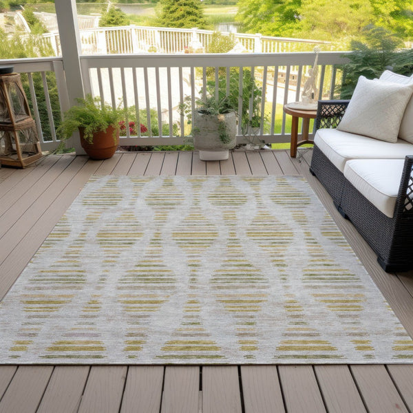 HomeRoots 9' X 12' Ivory and Gold Striped Area Rug - Stylish, Washable Indoor/Outdoor Rug for Any Space 629555