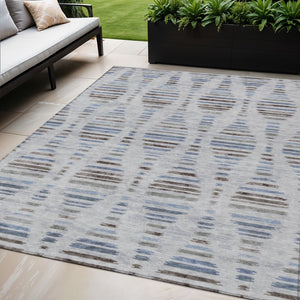 HomeRoots 5' Indoor Outdoor Beige and Denim Blue Striped Area Rug – Washable, Durable, Versatile Design for Any Space 629564