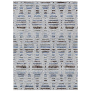 HomeRoots 5' Indoor Outdoor Beige and Denim Blue Striped Area Rug – Washable, Durable, Versatile Design for Any Space 629564