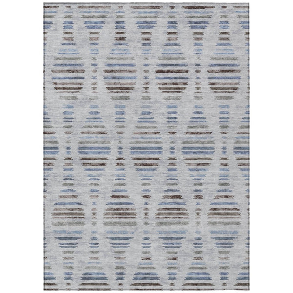 HomeRoots 5' Indoor Outdoor Beige and Denim Blue Striped Area Rug – Washable, Durable, Versatile Design for Any Space 629564