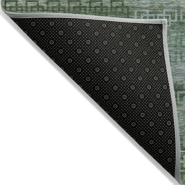 HomeRoots 8' Artichoke Green & Sage Round Striped Indoor/Outdoor Rug - Durable, Washable, Pet-Friendly Design 629583
