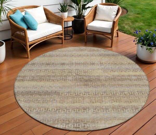 HomeRoots 8' Round Striped Washable Indoor Outdoor Area Rug in Beige and Wheat – Versatile, Durable, Easy Care! 629589