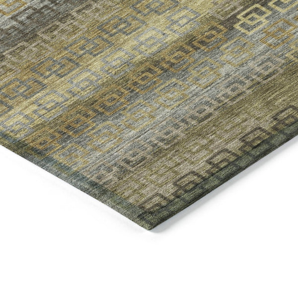 HomeRoots 8' Wheat and Brown Round Striped Area Rug – Stylish, Washable, Durable for Indoor & Outdoor Use 629643