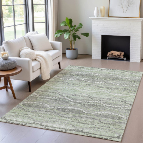 HomeRoots 5' Ogee Green and Ivory Washable Area Rug - Durable Indoor Outdoor Design for High-Traffic Spaces 629660