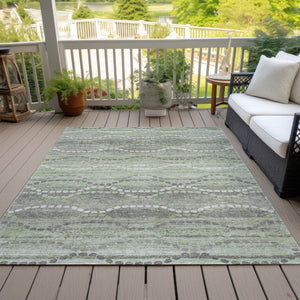 HomeRoots 5' Ogee Green and Ivory Washable Area Rug - Durable Indoor Outdoor Design for High-Traffic Spaces 629660