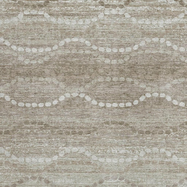 HomeRoots 5' Khaki and Ivory Ogee Area Rug - Stylish, Washable, Durable Indoor/Outdoor Rug for High Traffic Areas 629666