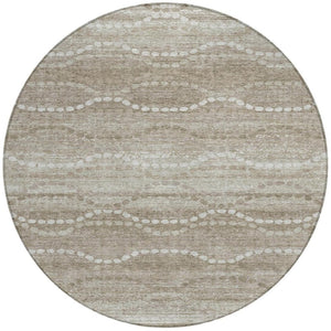 HomeRoots 8' Khaki and Ivory Round Rug - Stylish Ogee Pattern, Washable, Durable for Indoor/Outdoor Spaces 629667