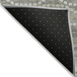 HomeRoots 8' Stylish Pewter and Ivory Round Ogee Rug – Durable, Machine Washable for Indoor & Outdoor Use! 629673