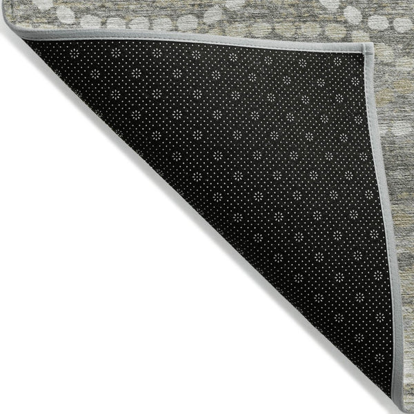 HomeRoots 8' Stylish Pewter and Ivory Round Ogee Rug – Durable, Machine Washable for Indoor & Outdoor Use! 629673