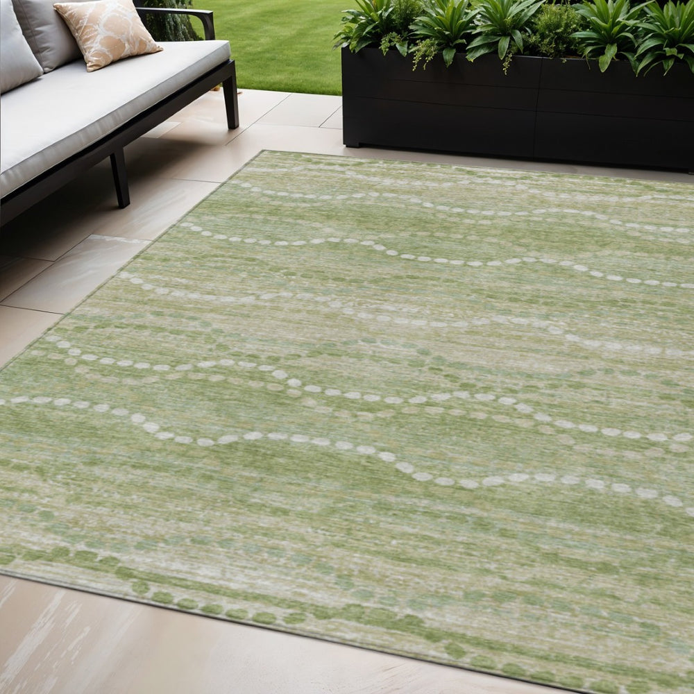 HomeRoots 5' X 8' Sage and Ivory Ogee Area Rug – Durable, Washable, Indoor-Outdoor Elegance for High-Traffic Spaces 629678