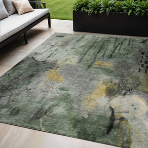 HomeRoots 5' Modern Pewter and Gold Abstract Area Rug - Washable Indoor/Outdoor Design for Versatile Spaces 629732